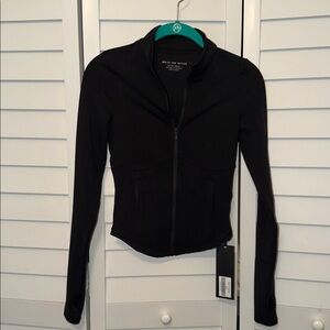 White Fox Active Black Women's Kickoff Jacket XS